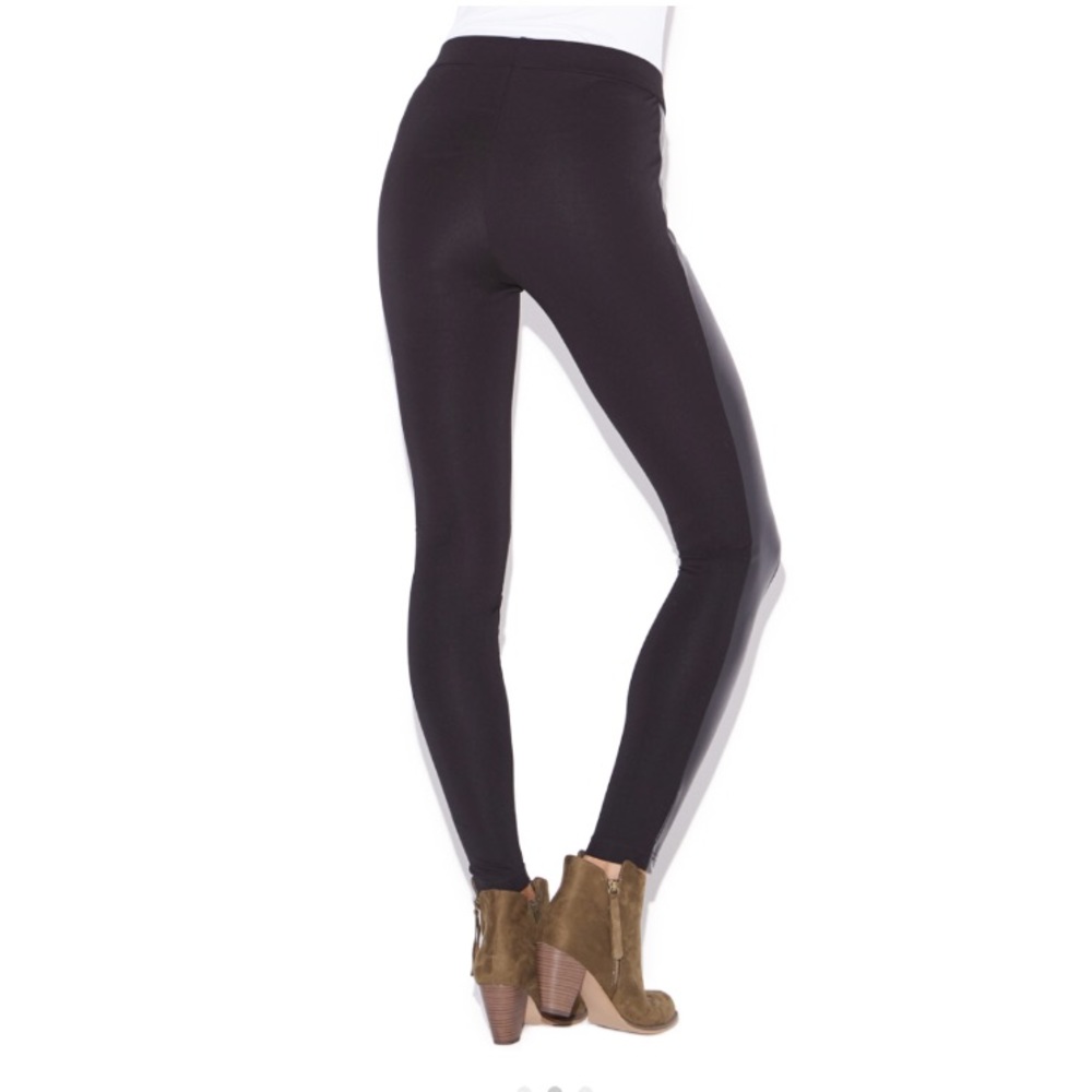 NWT JustFab Black Faux Leather Side Ponte Legging - Picture 3 of 5
